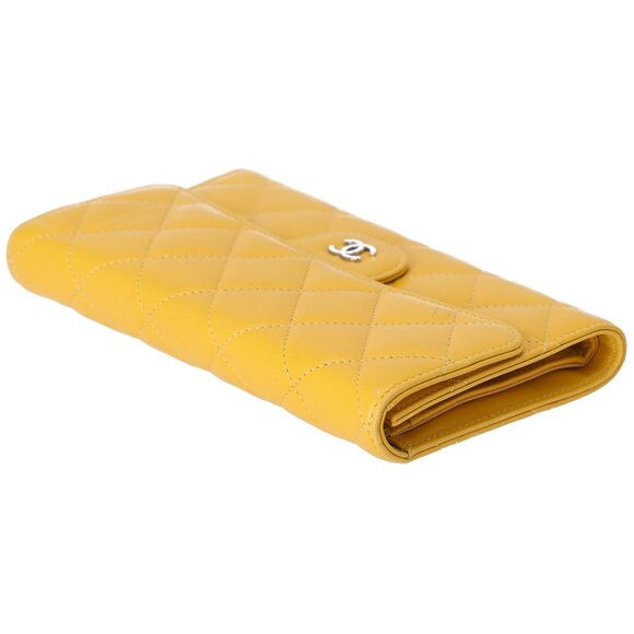 CHANEL Matelasse Trifold Long Wallet Yellow Lambskin Leather - Picture 4 of 7